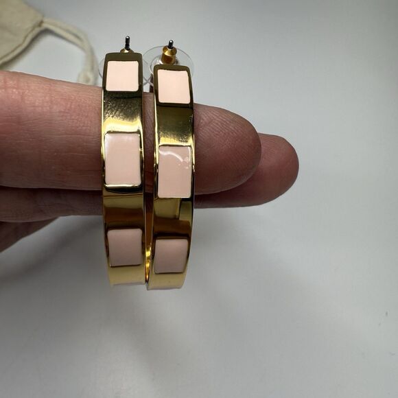 J Crew Pink Enamel Stripe Gold Tone Hoop Earrings New - Picture 4 of 6